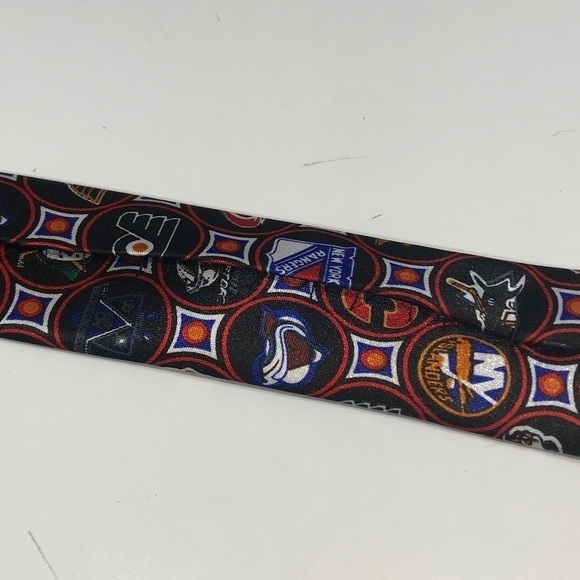 NHL Team Logos Vintage Neck Tie - Picture 3 of 6
